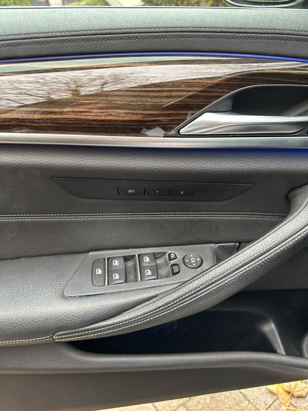 BMW 530 530 d xDrive Luxury Line — photo 15