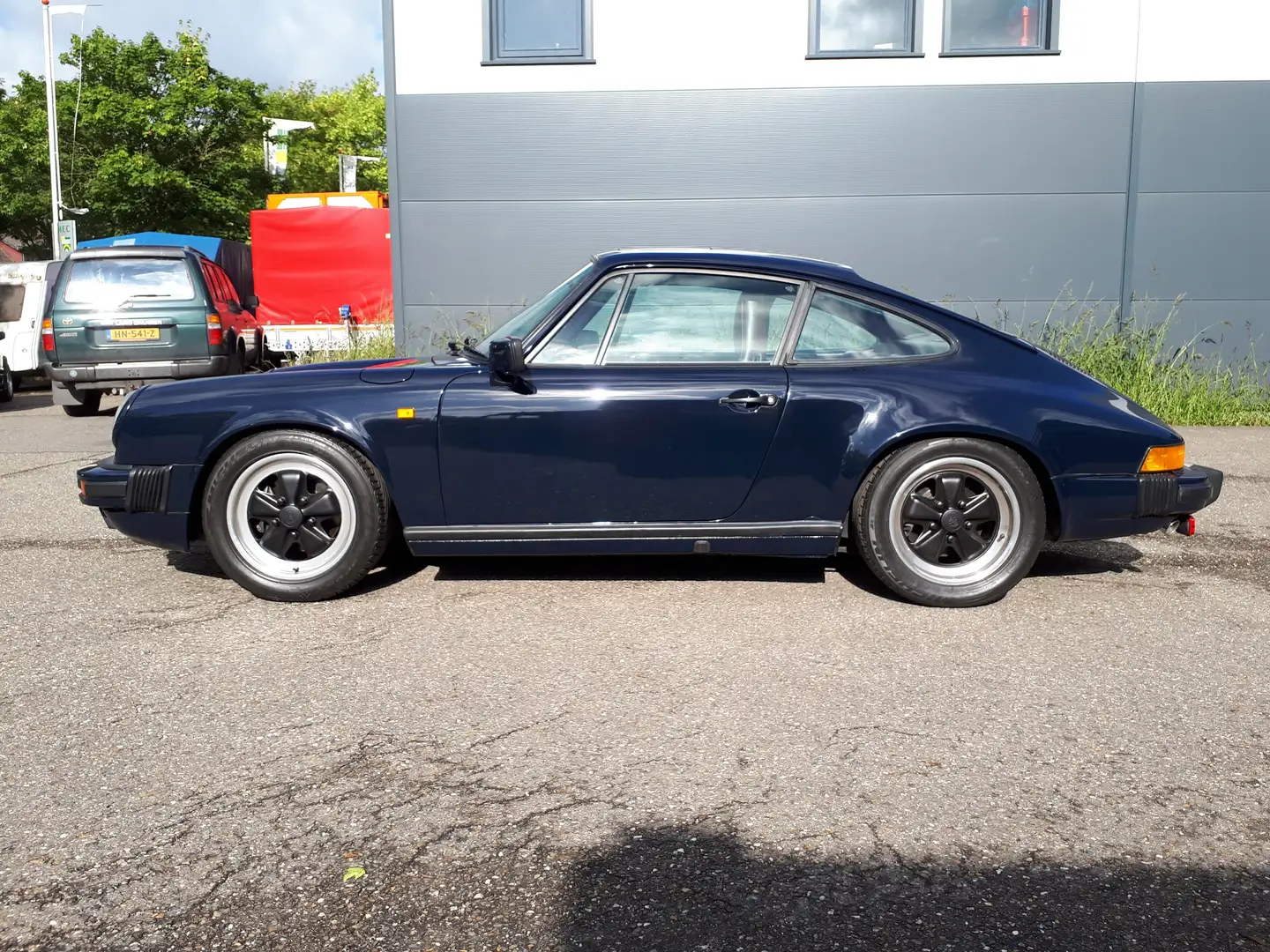 Porsche 911 Carrera 3,2 Coupe (1985) blue 90000 5-gear airco Bleu - 1