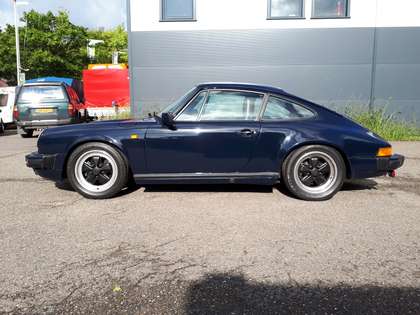 Porsche 911 Carrera 3,2 Coupe (1985) blue 90000 5-gear airco