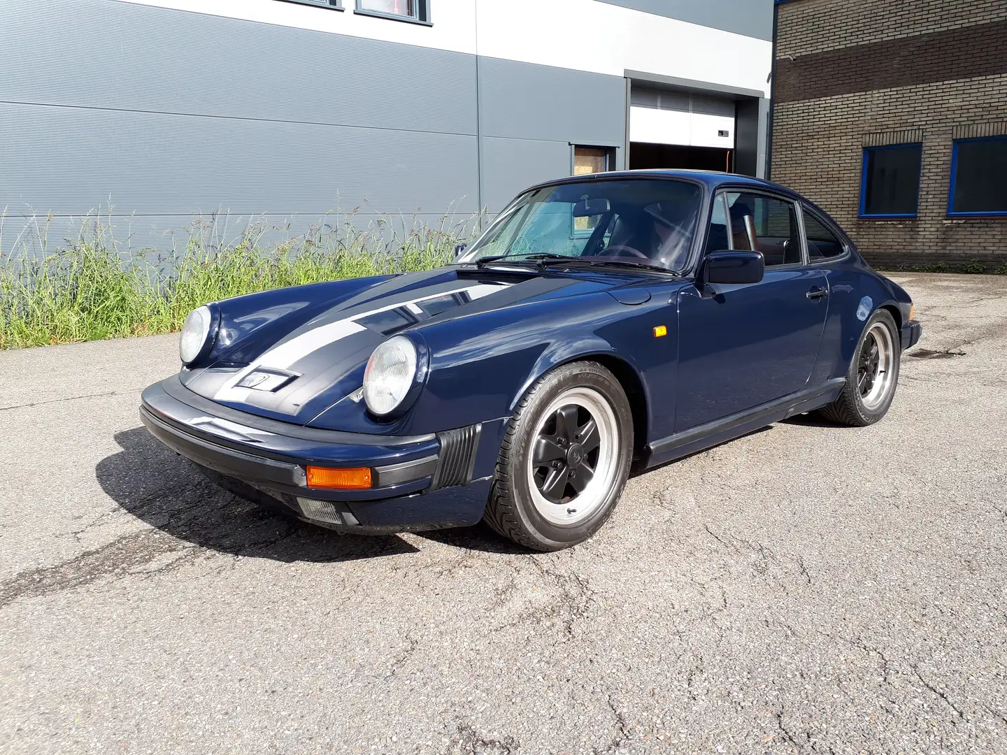 Porsche 911 Carrera 3,2 Coupe (1985) blue 90000 5-gear airco Bleu - 2