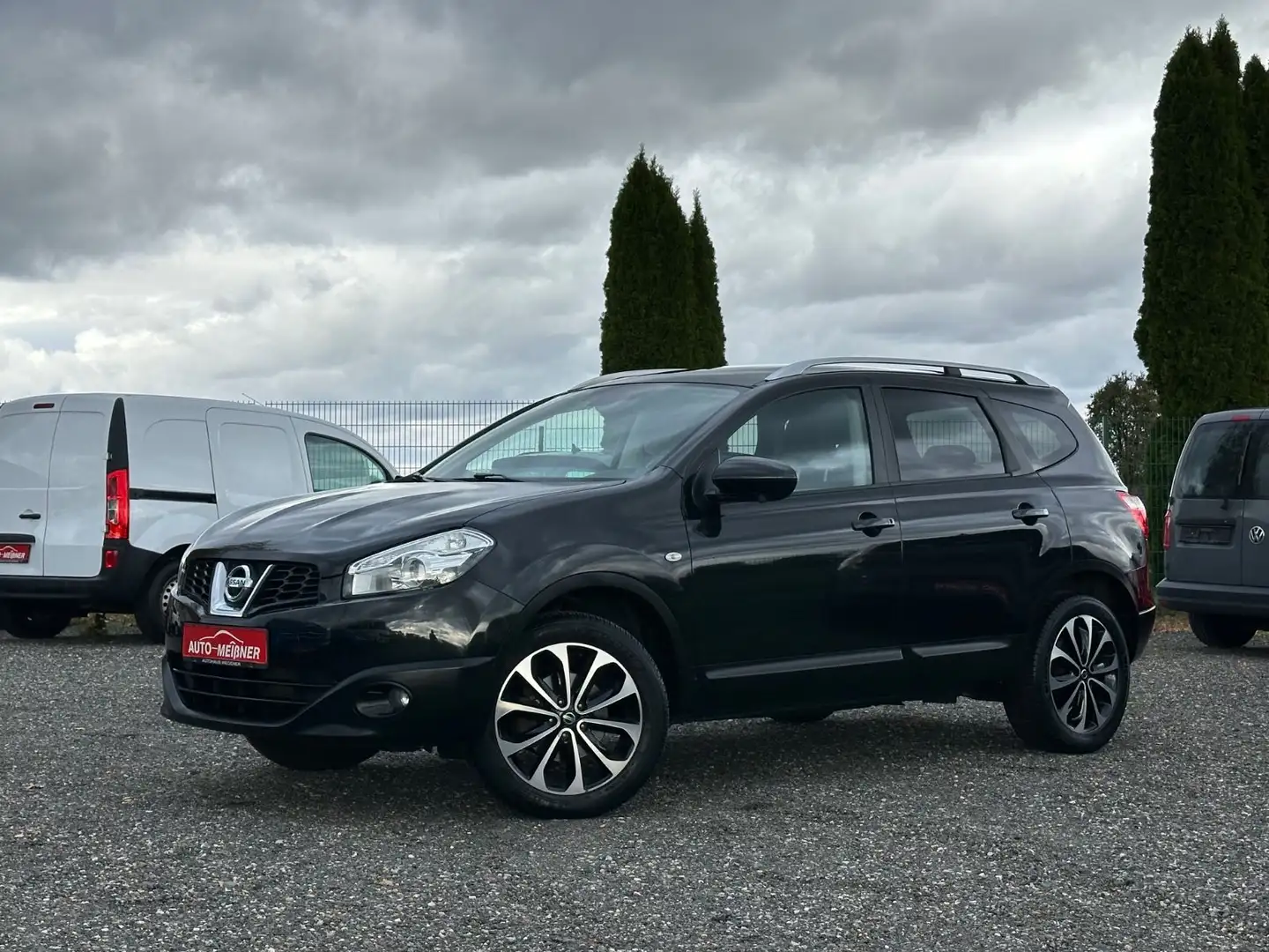 Nissan Qashqai+2 Qashqai +2 I-Way * Navi * 7-Sitze * Pano.-Dach * Černá - 1