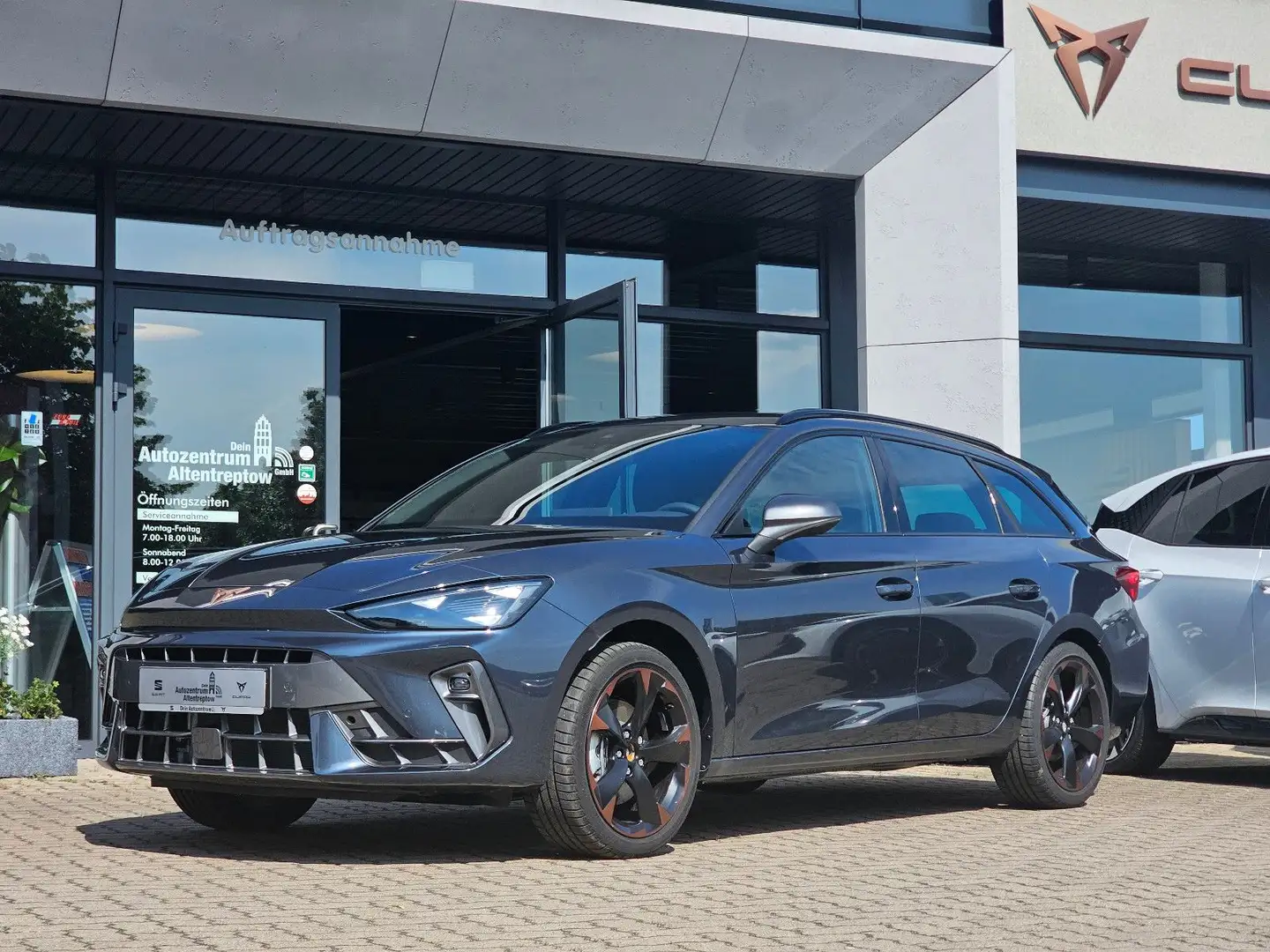 CUPRA Leon Sportstourer 2.0 TDI DSG, ACC, SHZ, NAVI Gris - 1
