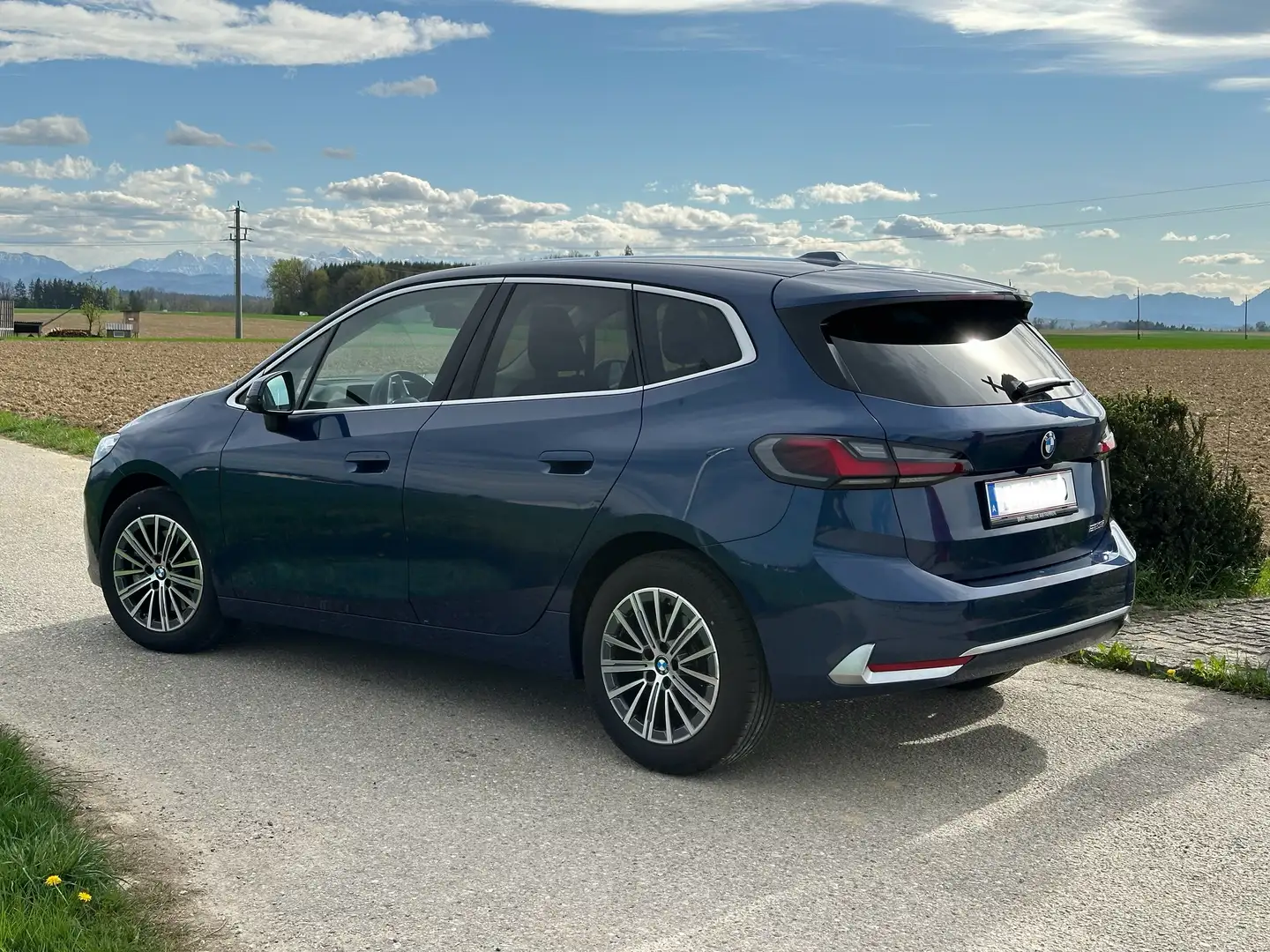 BMW 223 223i Active Tourer 48 V Aut. Modrá - 2