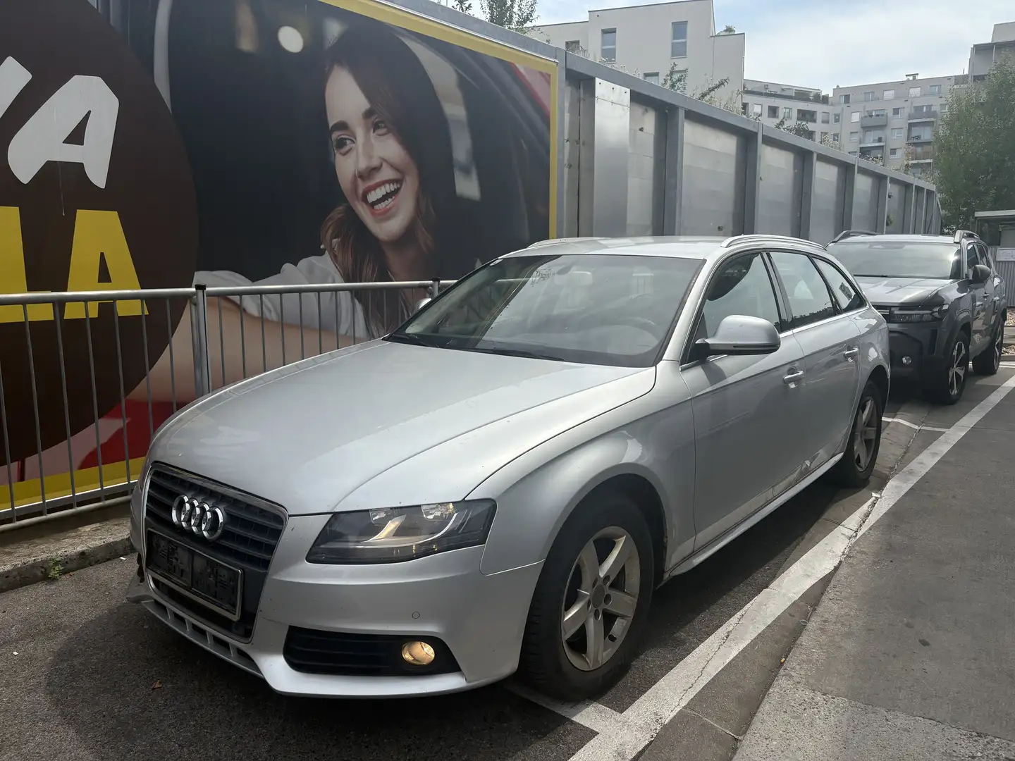Audi A4 Avant 2,0 TDI *Pickerl 08/26* Silber - 1