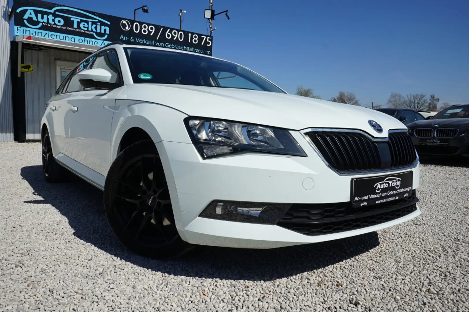Skoda Superb Combi 1.4 TSI Active DSG |CarPlay| |Navi| Weiß - 1