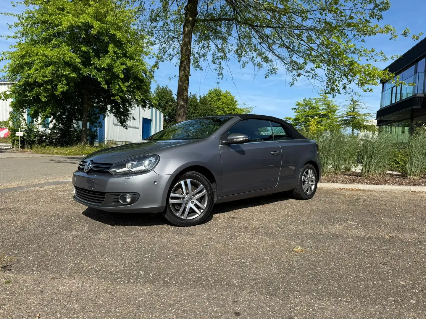 Volkswagen Golf Cabriolet Golf Cabrio 2.0 TDI BlueMotion Technology Cup Gris - 1