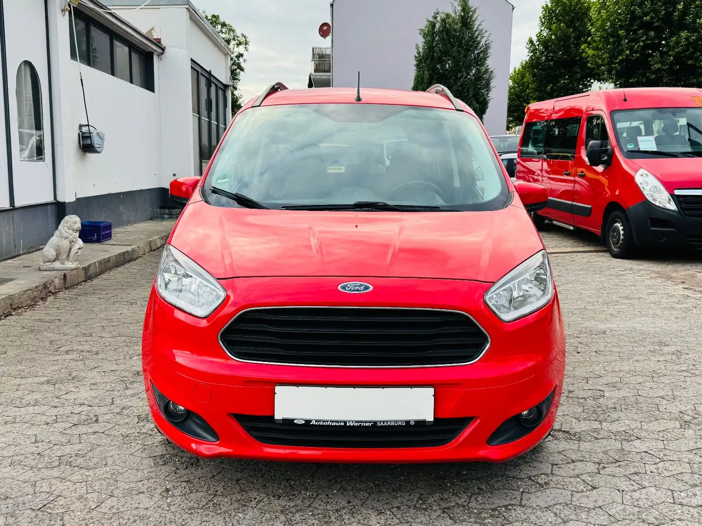 Ford Tourneo Courier 1.5 TDCi Titanium Navi Kamera SH Roşu - 2