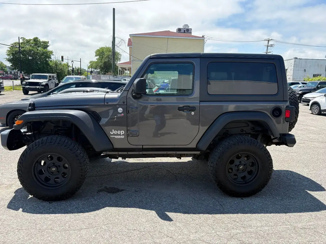 Jeep Wrangler photo Jeep Wrangler