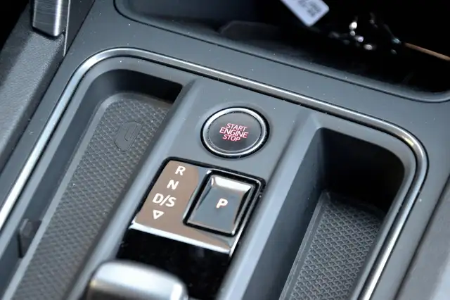 Cupra Leon view 13
