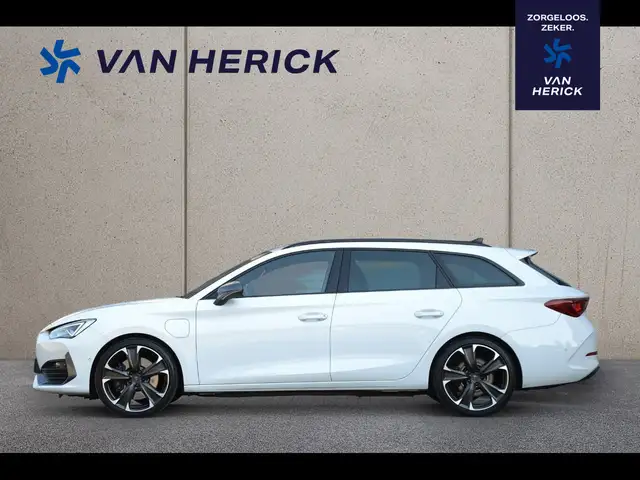 Cupra Leon view 2