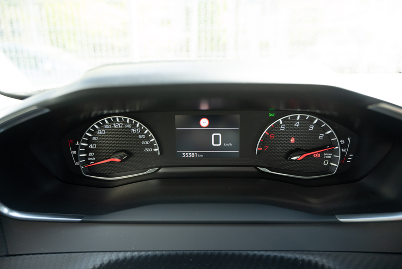 Peugeot 2008 Active Pack 1.2 PureTech 130 *KAMERA*LED*SHZ*DAB* — photo 12
