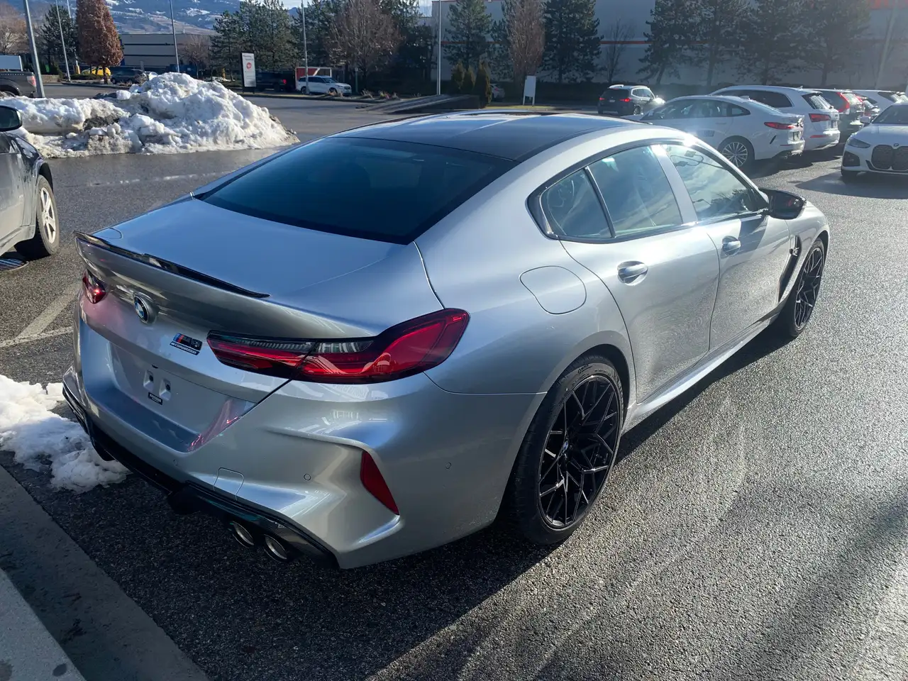 BMW M8 снимка BMW M8