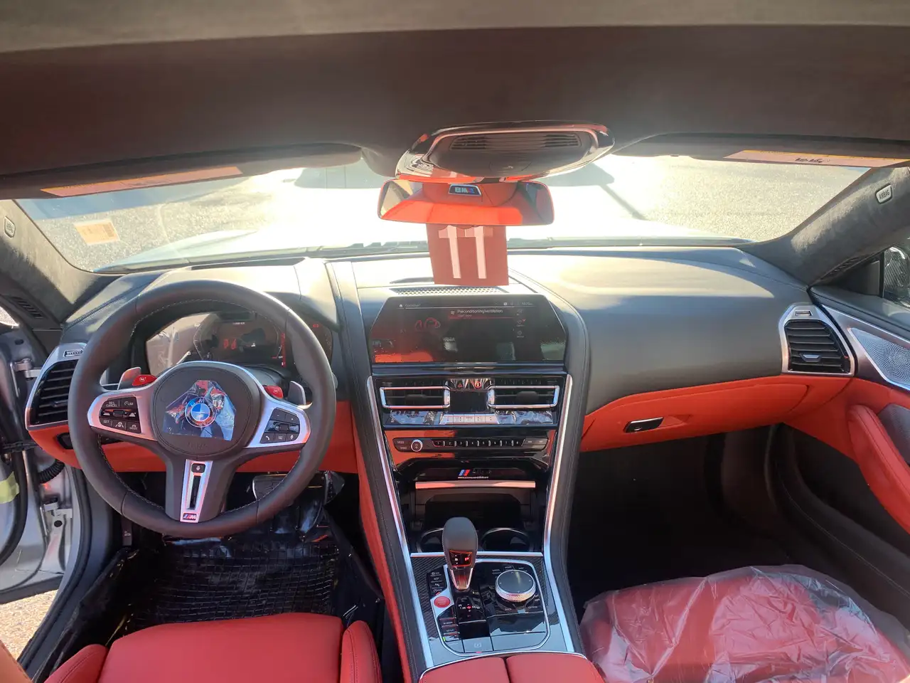 BMW M8 снимка BMW M8