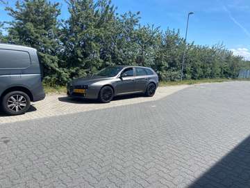 159 1.8 mpi Business