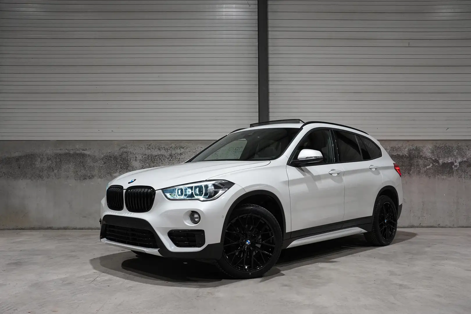 BMW X1 ✖️ATTACHE REMORQUE | BLACK PACK |LED|GPS✔️ Bianco - 1