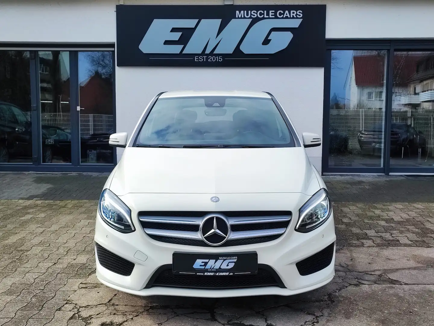 Mercedes-Benz B 200 AMG Line*LED*NAVI*LEDER*TWA*MEMORY*GARANTIE* Blanc - 2