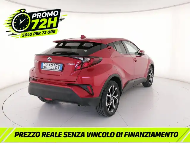 Toyota C-HR view 2