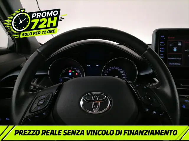Toyota C-HR view 21