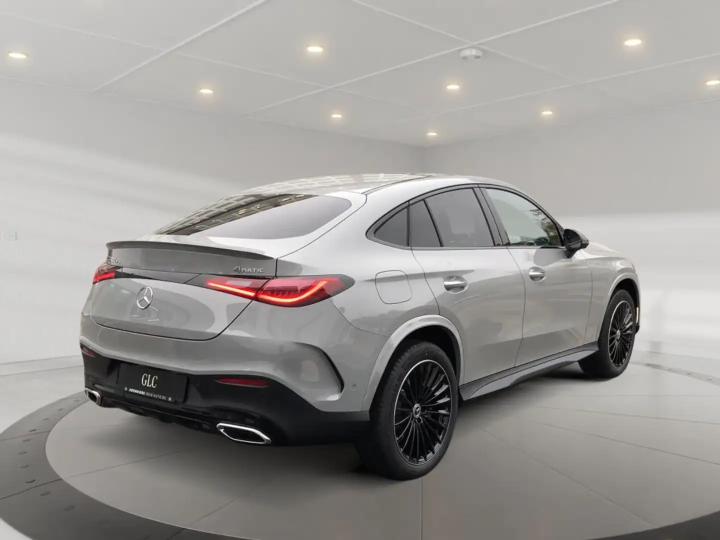 Mercedes-Benz GLC 300 e 4MATIC Coupe +MBUX+AMG+DigitalLight+LM Grau - 2