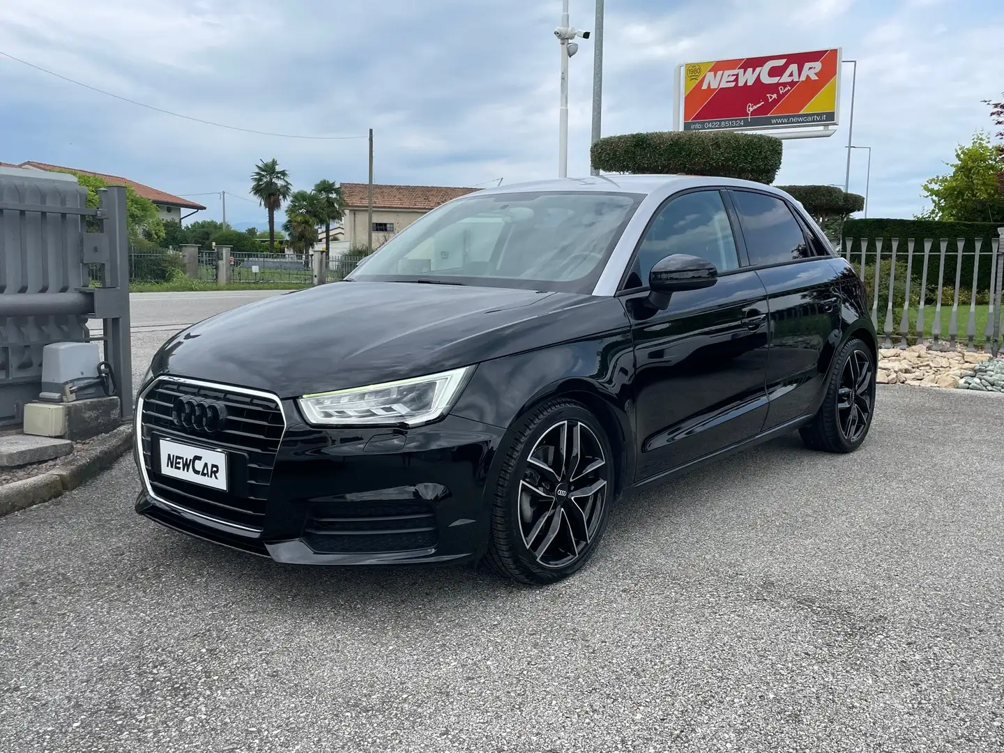 Audi A1 A1 I Sportback 1.6 TDI 116cv Metal Plus Nero - 1