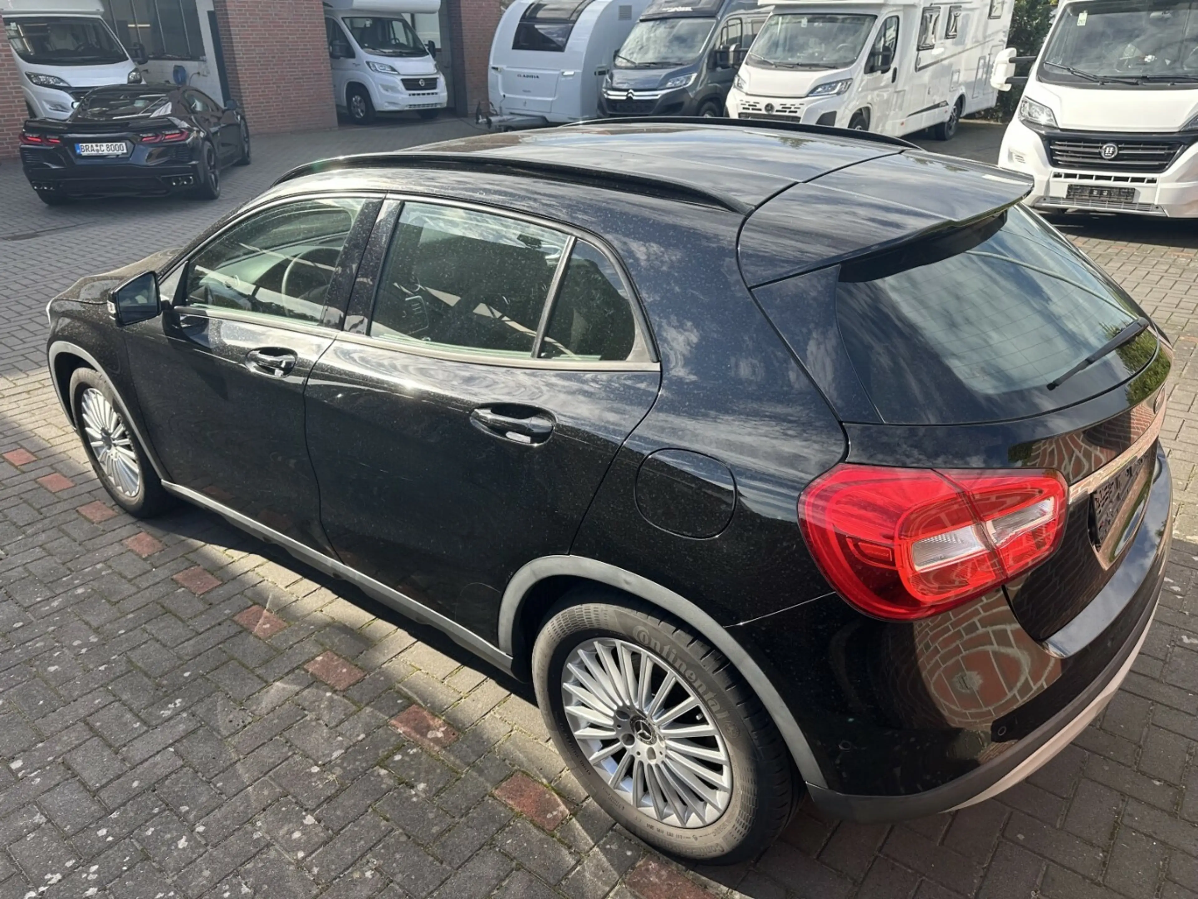 Mercedes-Benz GLA 180 +Navi+Sitzheizung+ — photo 5