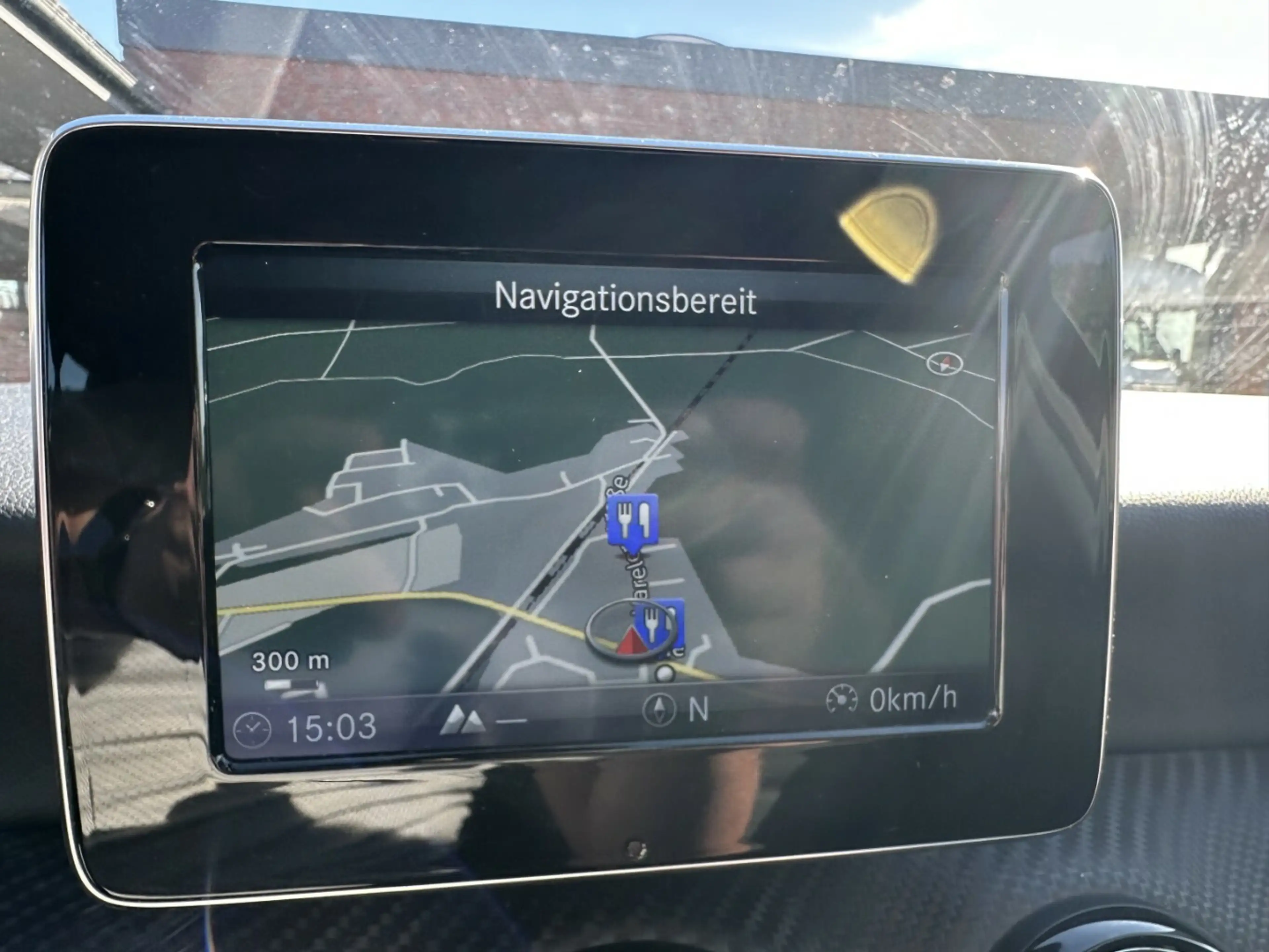 Mercedes-Benz GLA 180 +Navi+Sitzheizung+ — photo 15