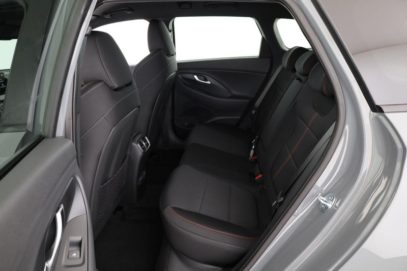 Hyundai i30 Kombi 1.6 T-GDI DCT N-LINE, Navi, Kamera, Winte... — photo 10
