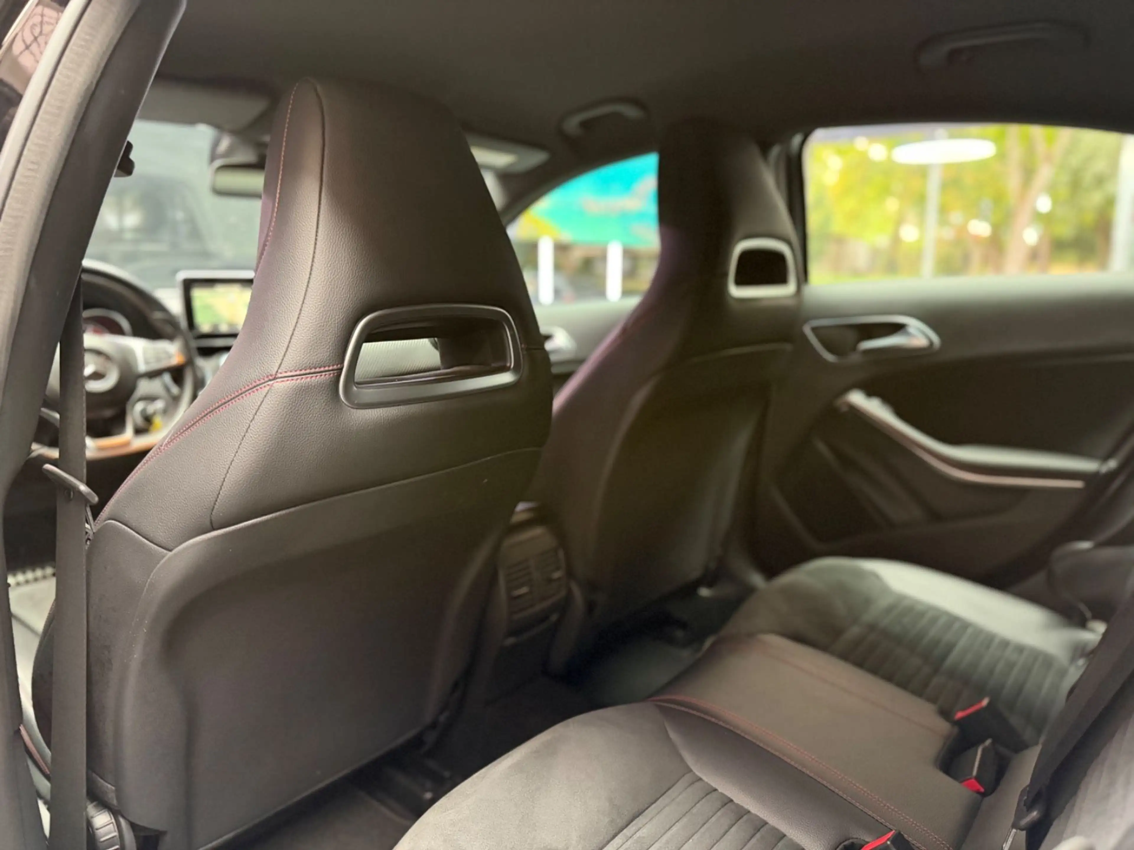 Mercedes-Benz A 200 BlueEfficiency AMG-Line/CAM/Alcantara/BT — photo 14