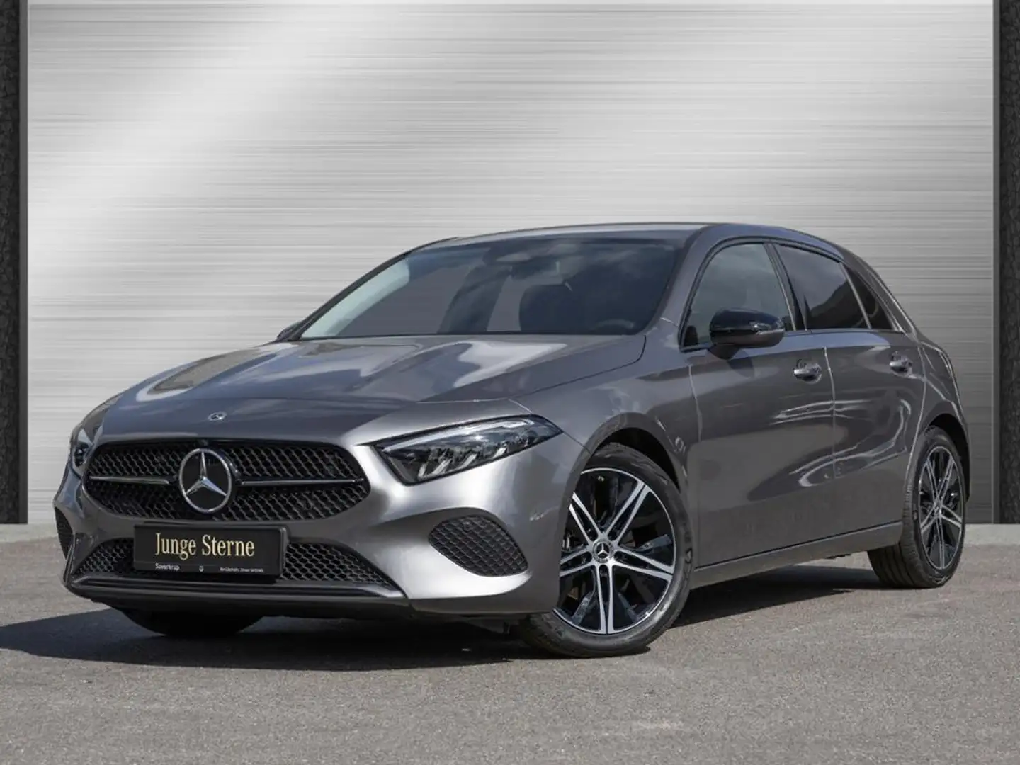 Mercedes-Benz A 200 , PROGRESSIVE NIGHT SPUR KAMERA PDC SHZ Grau - 2
