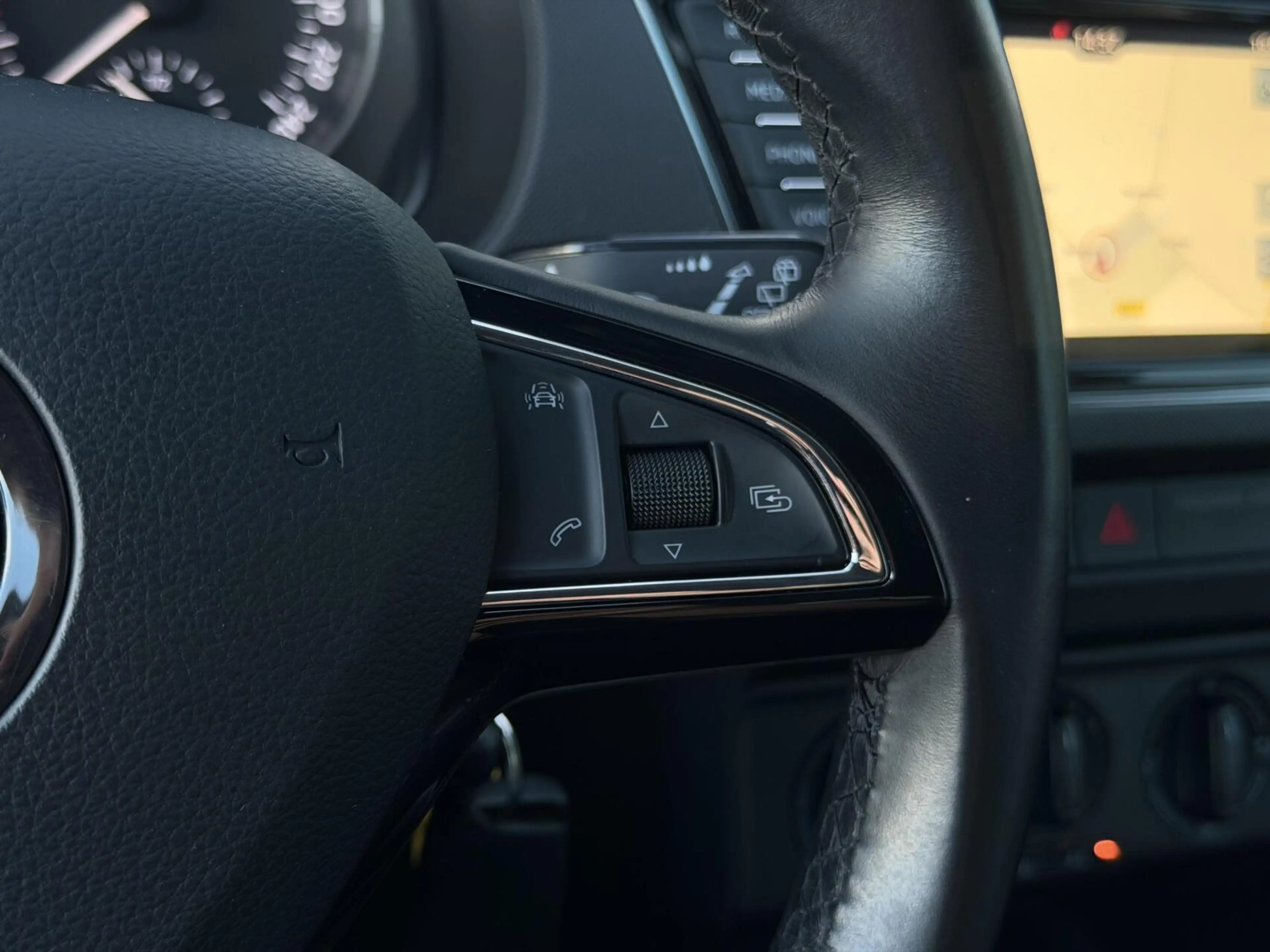 Skoda Fabia Combi 1.0 TSI Ambition Business TREKH | CRUISE | P — photo 13
