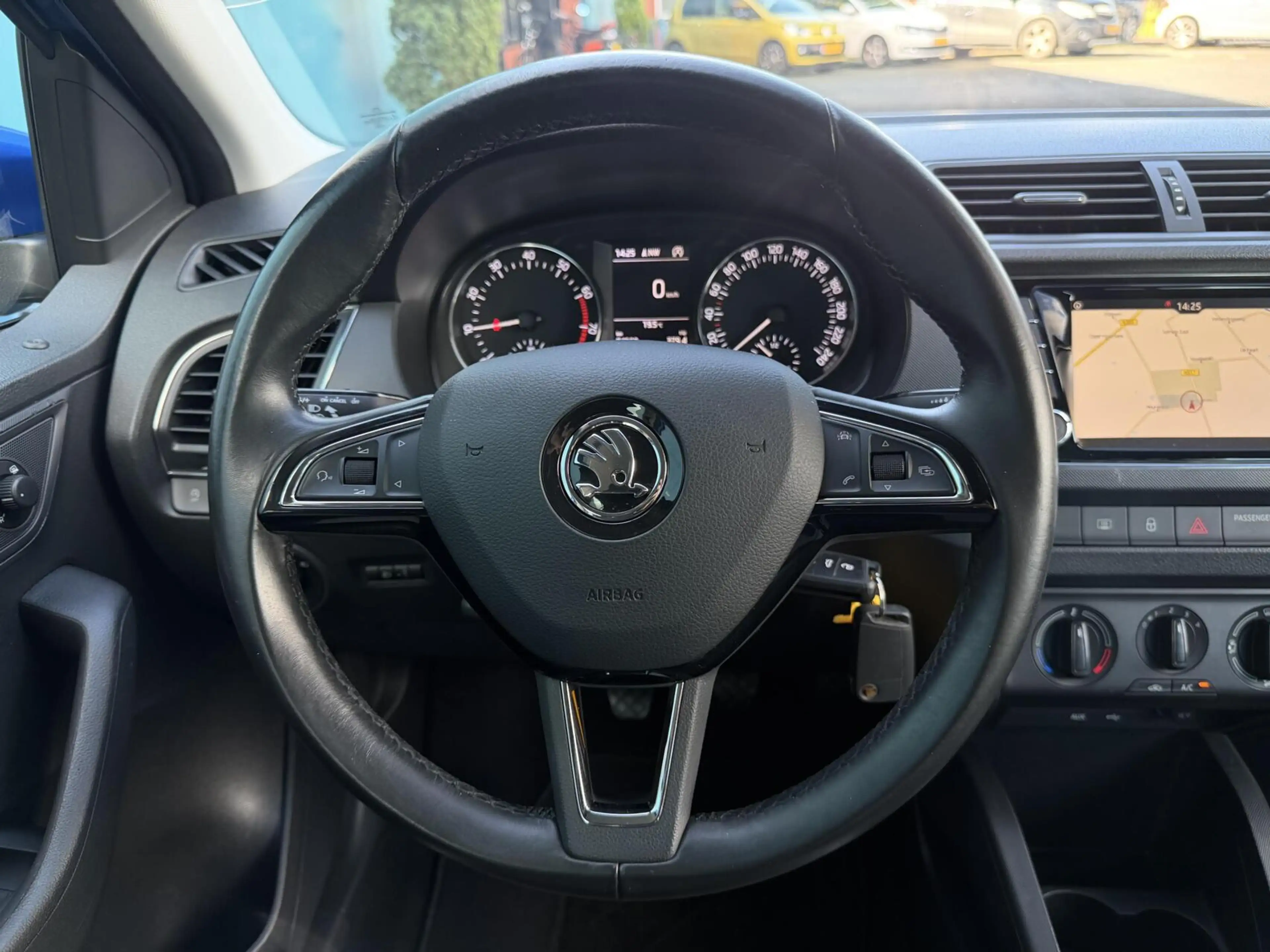Skoda Fabia Combi 1.0 TSI Ambition Business TREKH | CRUISE | P — photo 10
