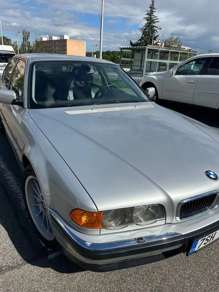 BMW 740d, foto 6