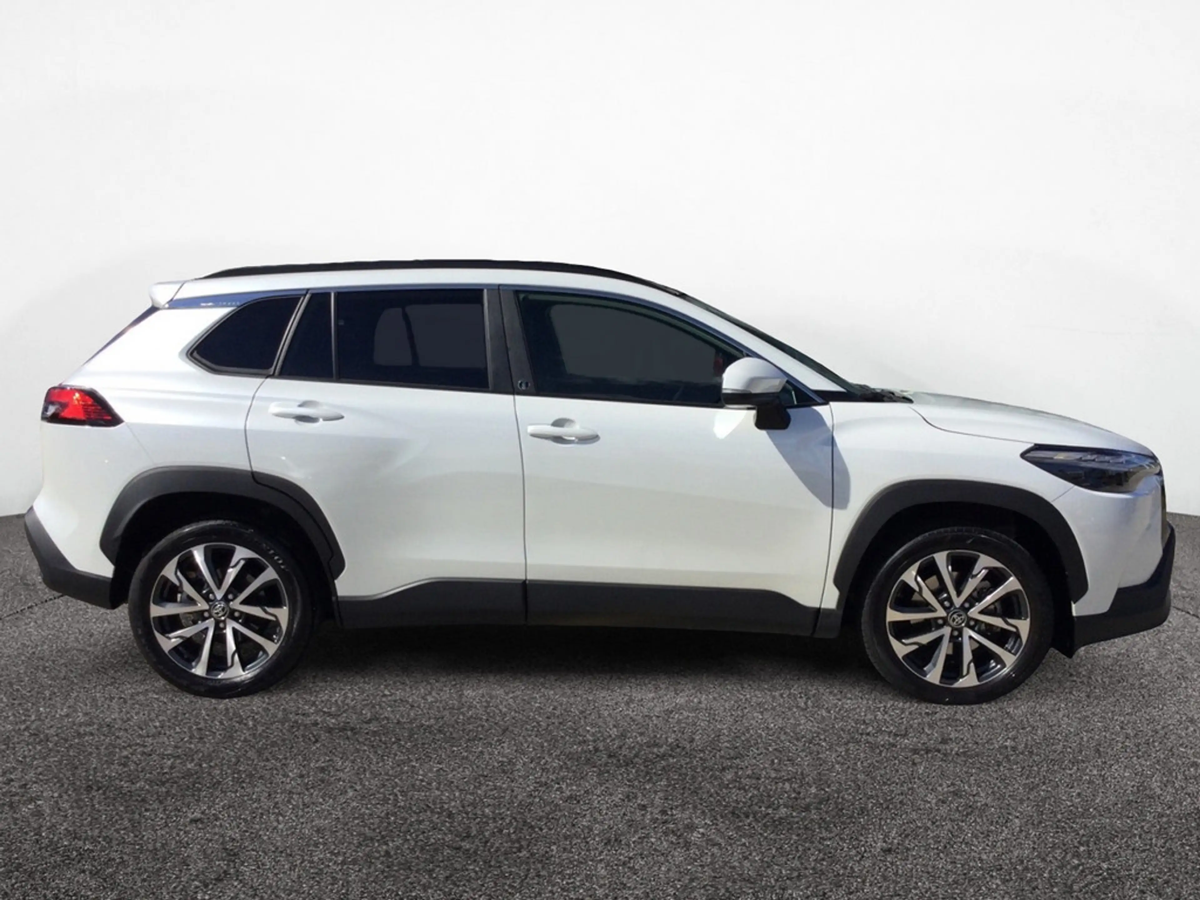 Toyota Corolla Cross 2.0 Hybrid Team Deutschland Gla — photo 4