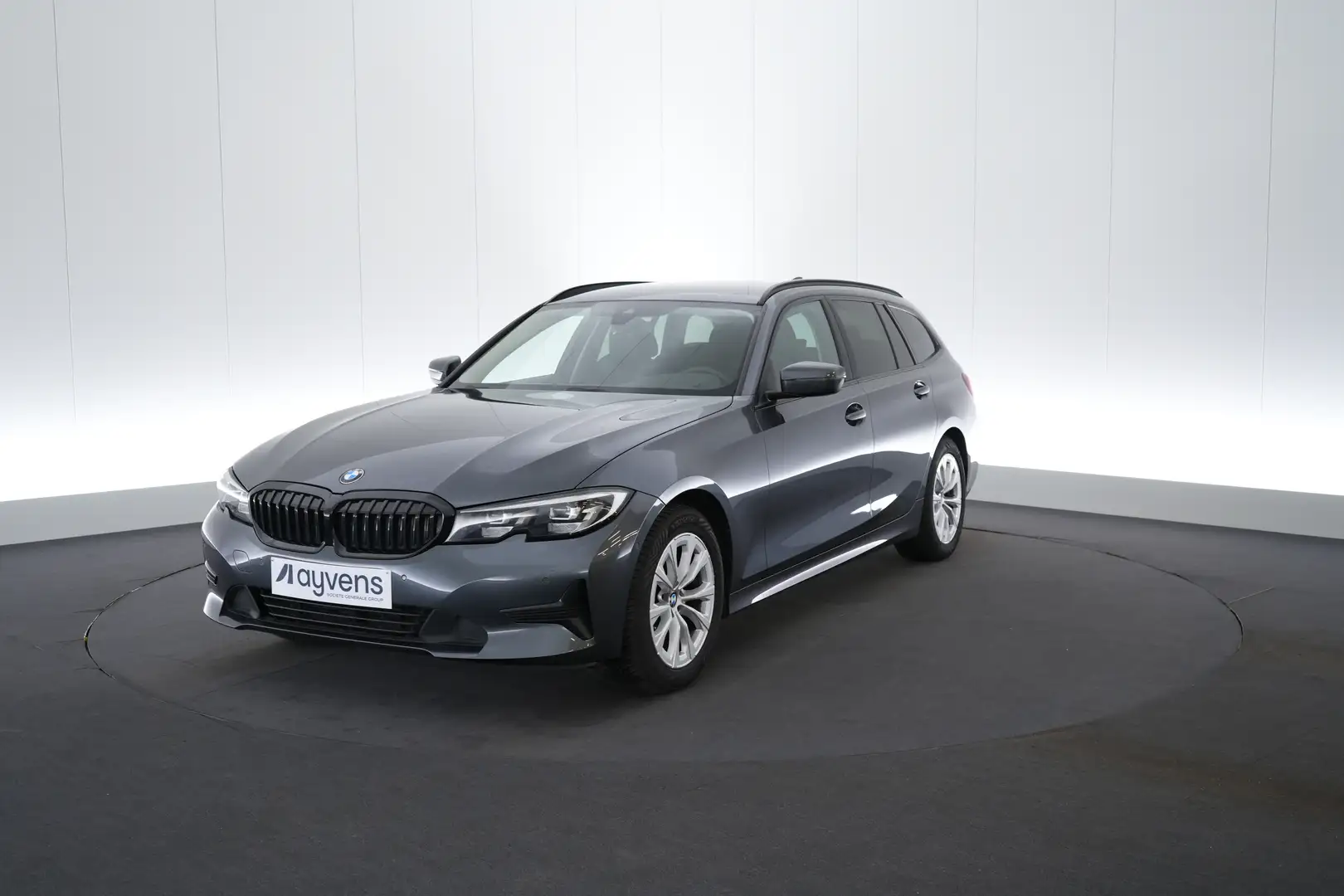 BMW 318 3 Touring 318iA Business LEDER/STOF LED GPS PDC Ve Grijs - 1