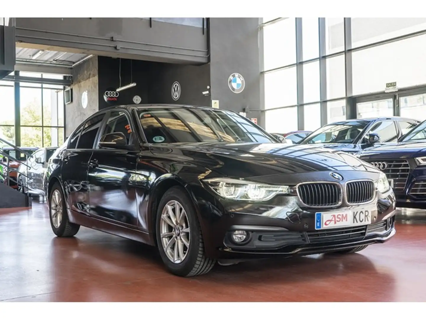 BMW 318 318dA Business Negro - 2