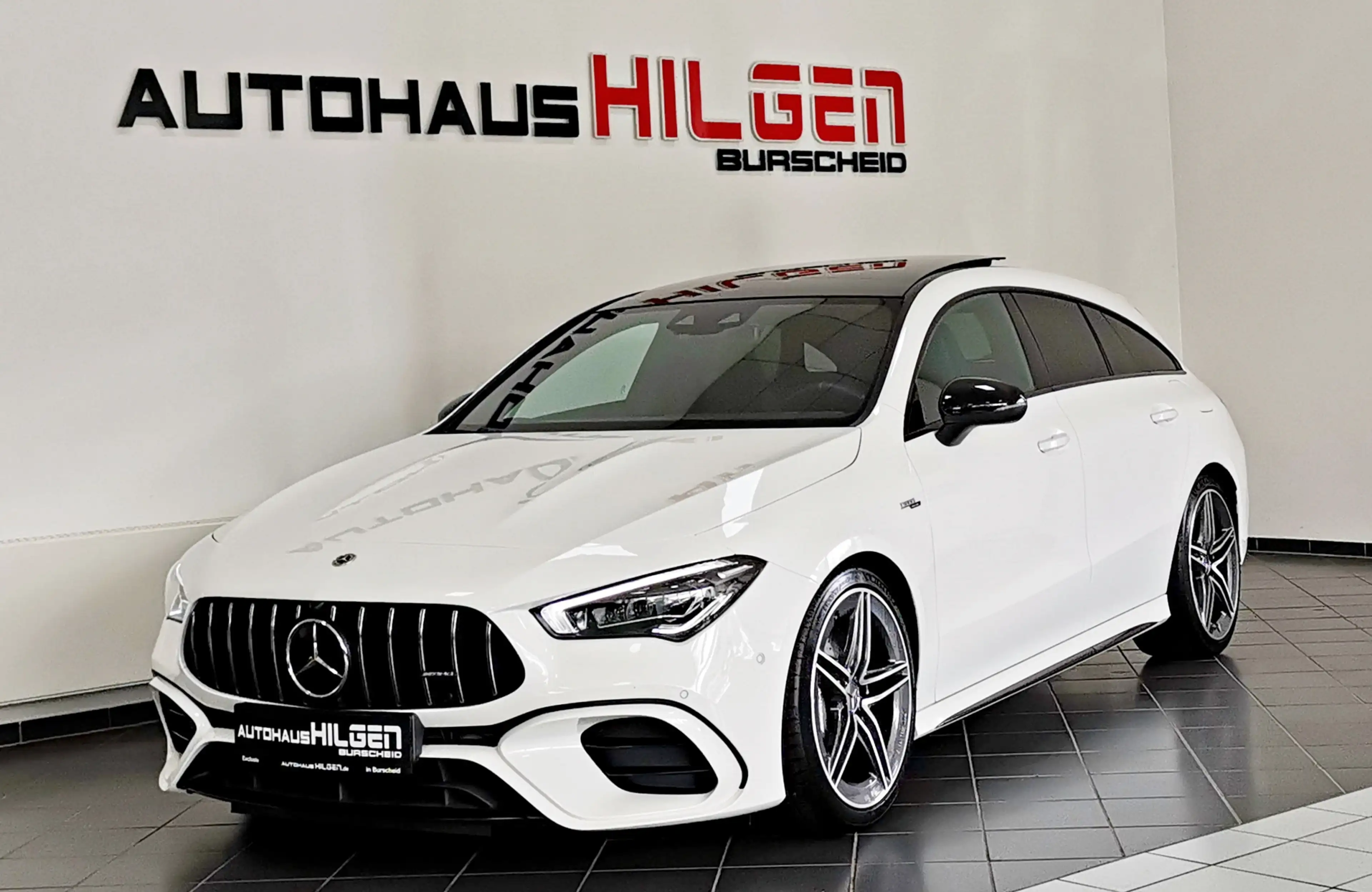 Mercedes-Benz CLA 45 AMG 4M*Perf.Sitz*Pano*R.Ka
