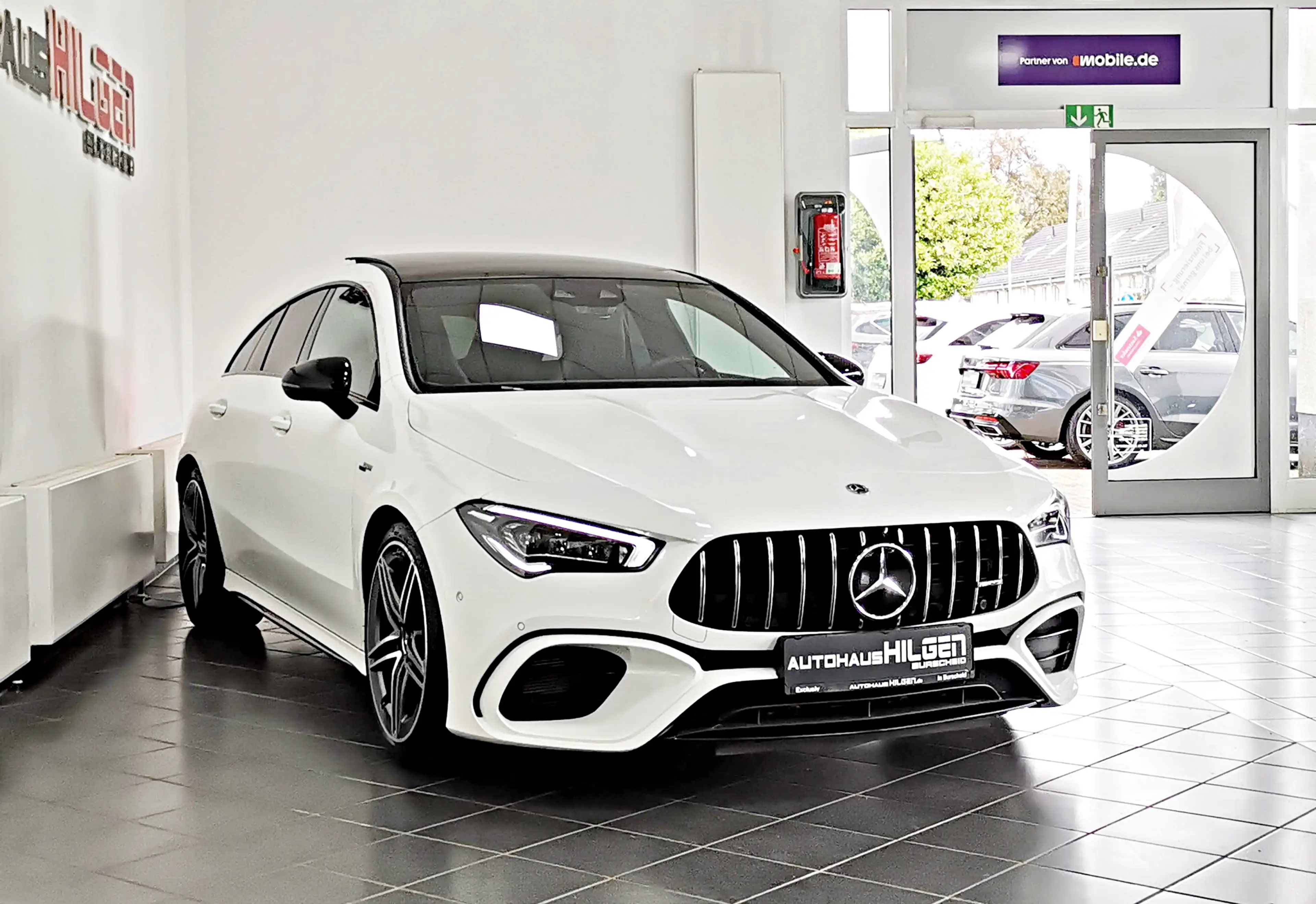 Mercedes-Benz CLA 45 AMG 4M*Perf.Sitz*Pano*R.Ka — photo 3