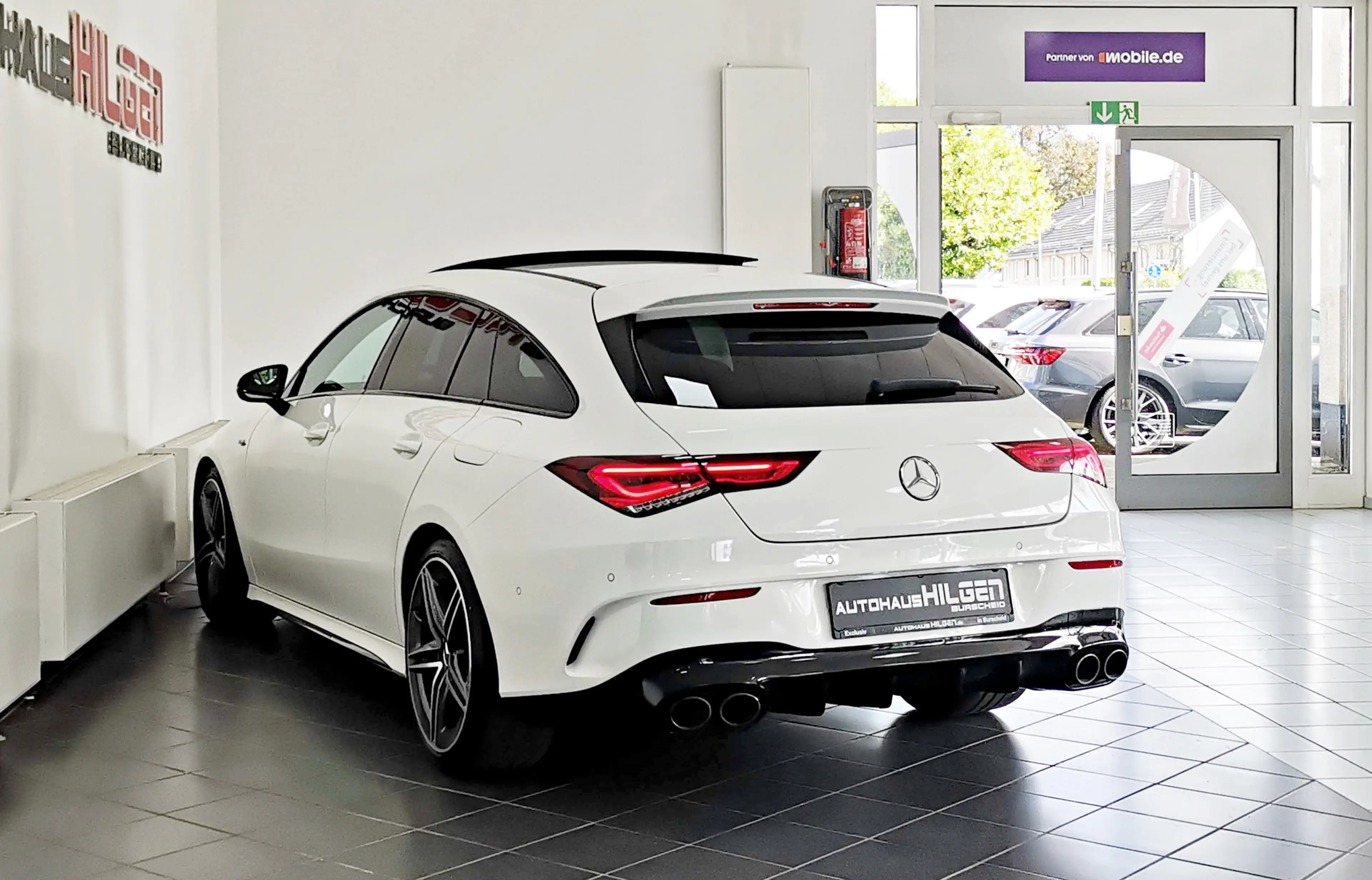 Mercedes-Benz CLA 45 AMG 4M*Perf.Sitz*Pano*R.Ka — photo 4