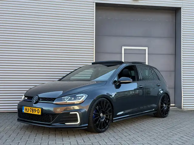 Volkswagen Golf GTE 1.4 TSI I Aut. I PHEV I Pano.dak I Leder I Navi