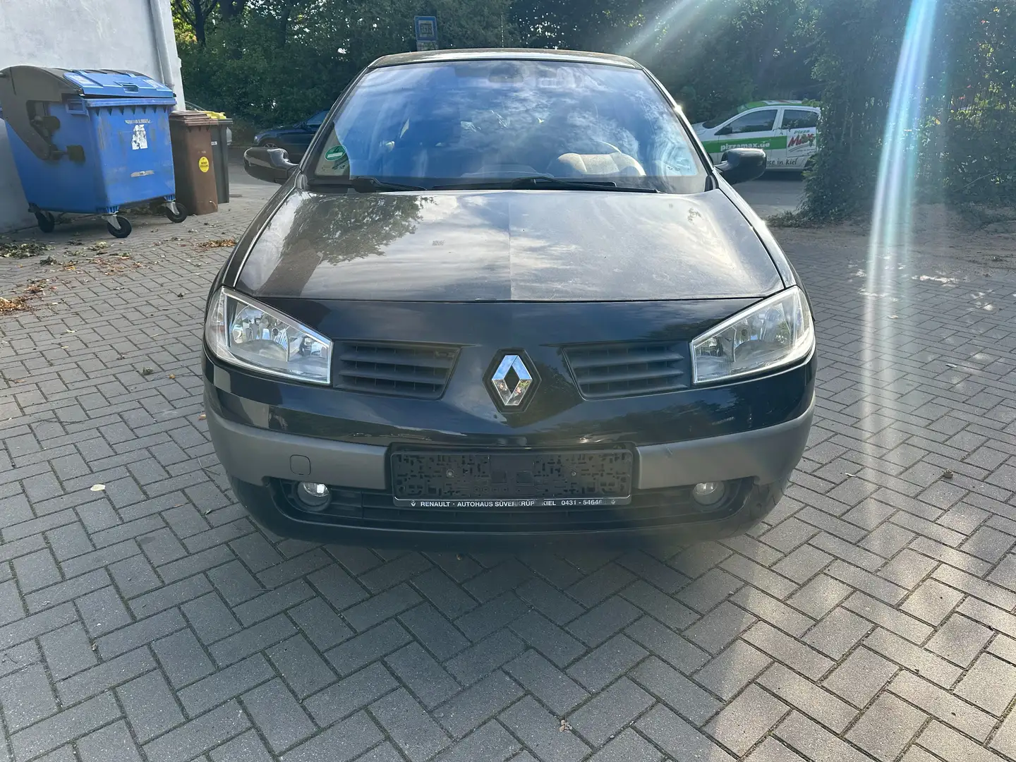 Renault Megane Megane Fließheck  5-Türer 1.6/Tüv 09.2026 Schwarz - 2