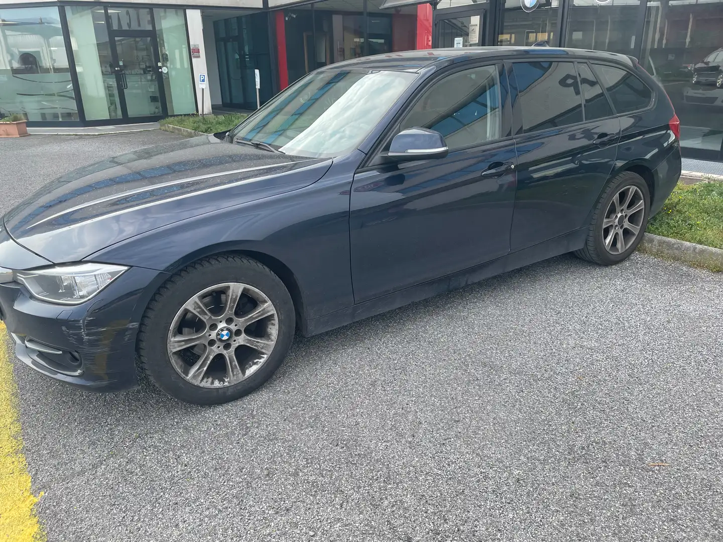 BMW 316 316d Touring Business auto Blau - 1