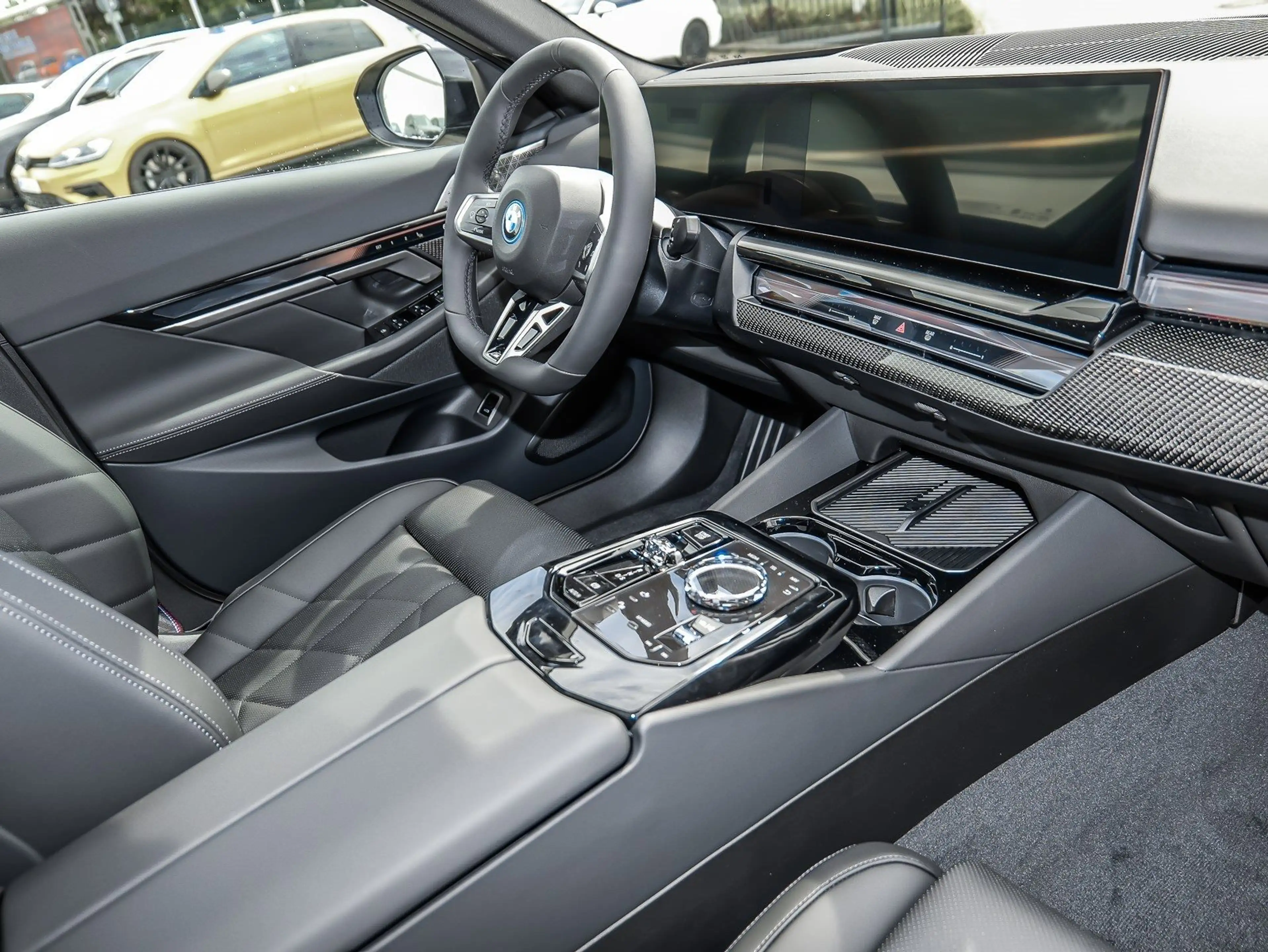 BMW 550 e xDrive MSport HUD PANO ACC AHK 360°KAM LM — photo 5