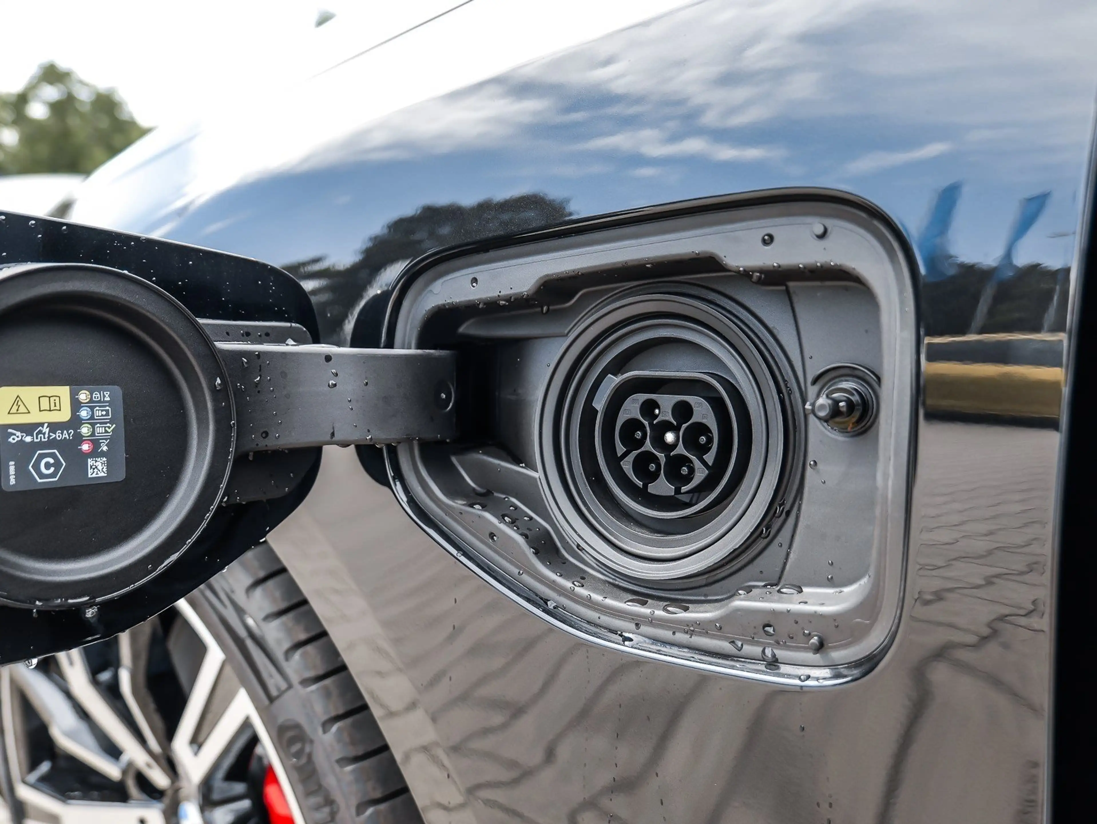 BMW 550 e xDrive MSport HUD PANO ACC AHK 360°KAM LM — photo 15