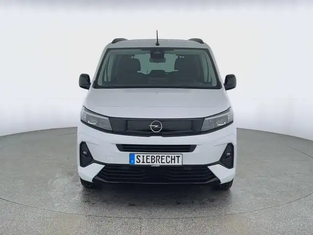 Opel Combo Life view 2