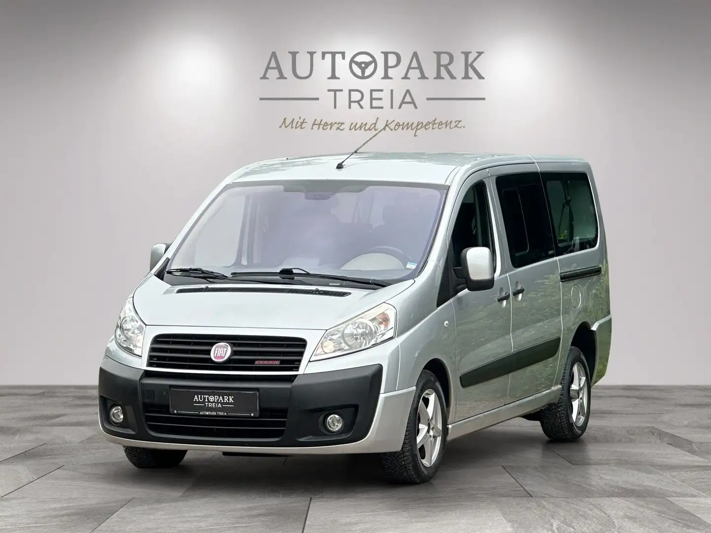 Fiat Scudo Panorama Executive L2H1 Multijet (8SITZER) Silber - 1