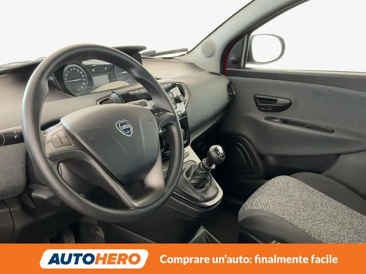 Lancia Ypsilon 2021 — фото 11