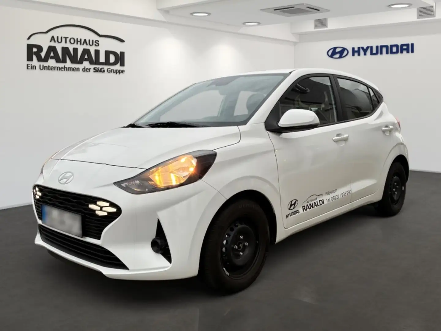 Hyundai i10 1.0 AT  Trend+Komfortpaket+VORFÜHRWAGEN+ Weiß - 1