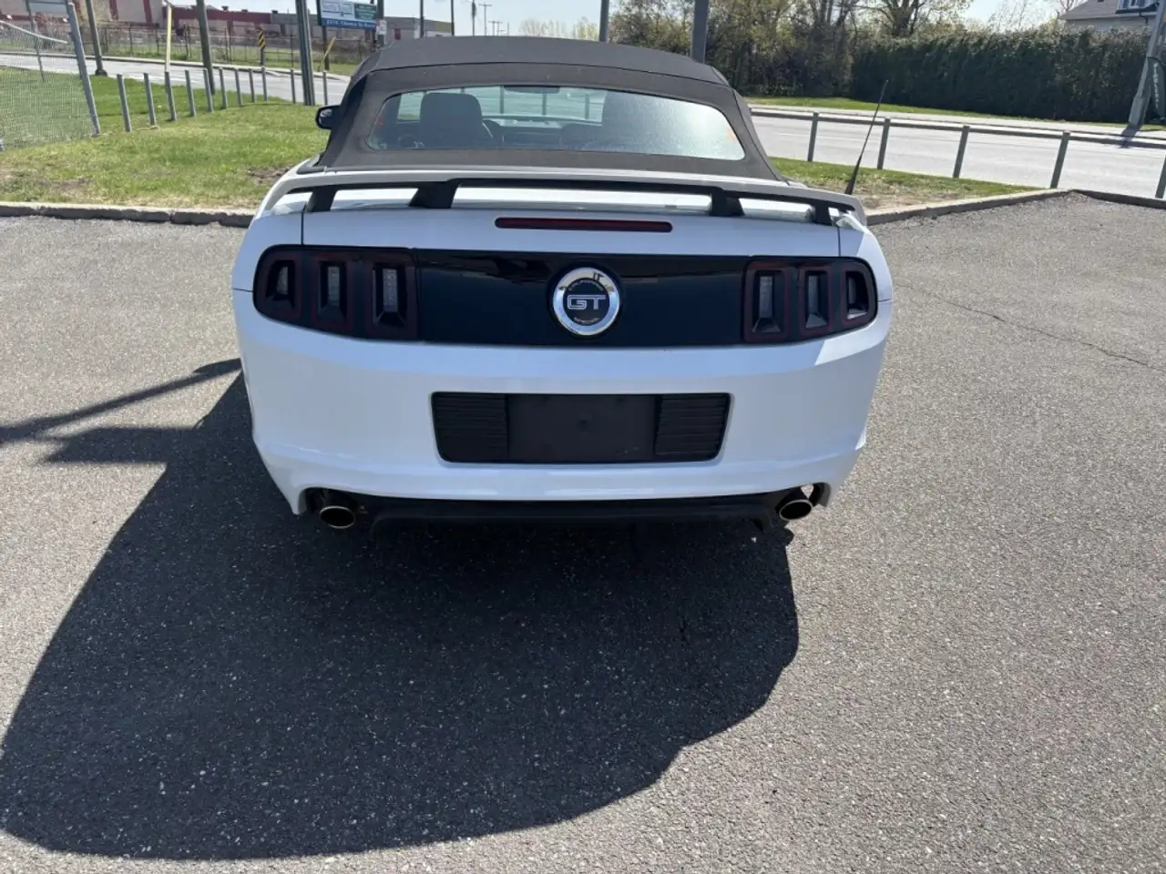Ford Mustang снимка Ford Mustang