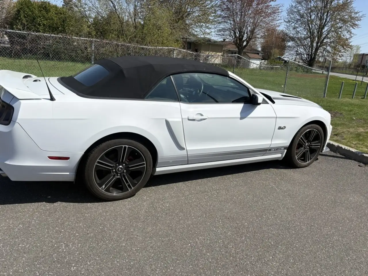 Ford Mustang снимка Ford Mustang