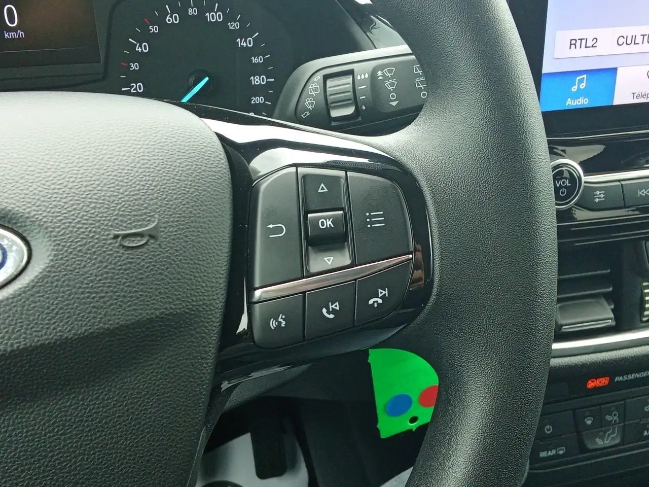 Ford Fiesta 5 portes — photo 34